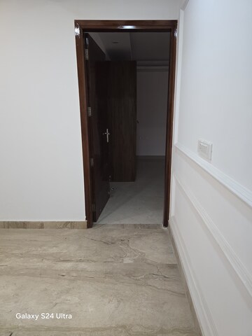 Room in 3 BHK Builder Floor at Palam Vihar Residents Association, Palam Vihar – for Sale