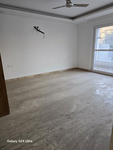 Room in 3 BHK Builder Floor at Palam Vihar Residents Association, Palam Vihar – for Sale