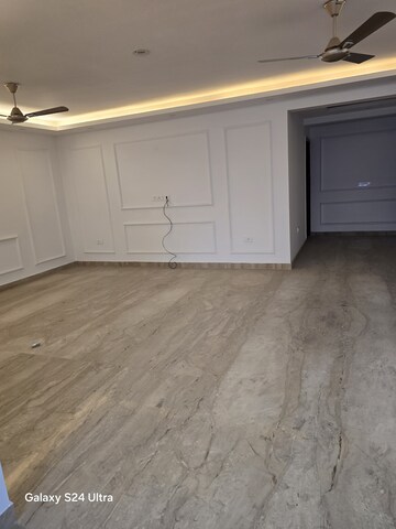 Room in 3 BHK Builder Floor at Palam Vihar Residents Association, Palam Vihar – for Sale