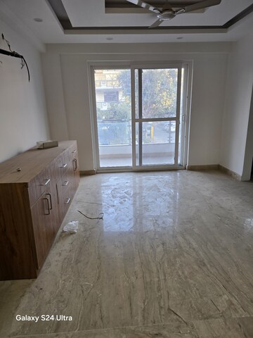 Room in 3 BHK Builder Floor at Palam Vihar Residents Association, Palam Vihar – for Sale