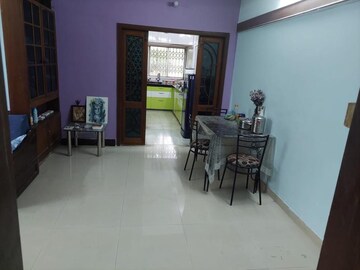 Living Room in 2 BHK Apartment at Sindhi Society, Chembur – for Rent