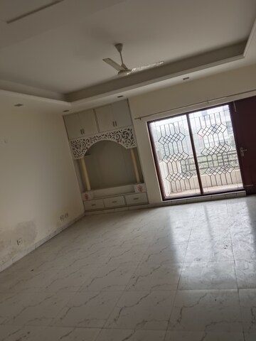 Bedroom in 3.5 BHK Independent House at Sector 82 – for Rent