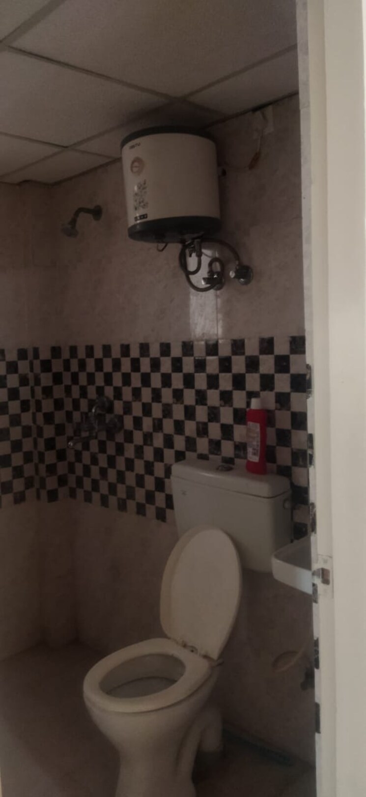 Bathroom, signature-global-orchard-avenue 2 Bedroom 591 Sq.Ft. Apartment In Sector 93 Gurgaon 7893301
