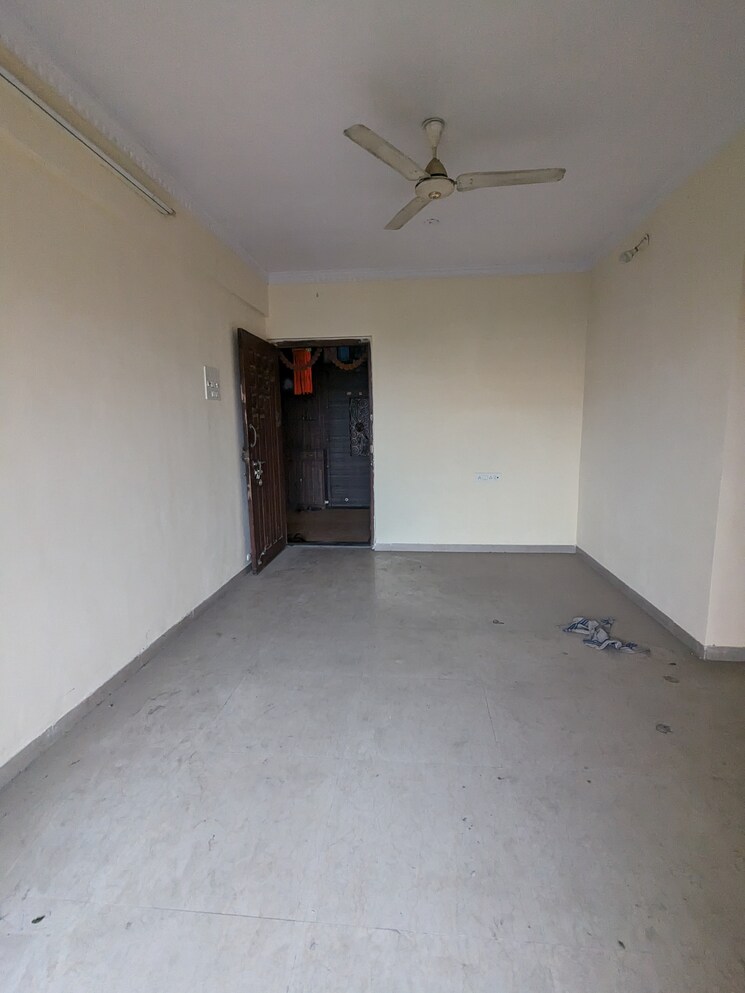 Room, mehta-amrut-angan-phase-ii 2 Bedroom 950 Sq.Ft. Apartment In Kalwa Thane 7893506