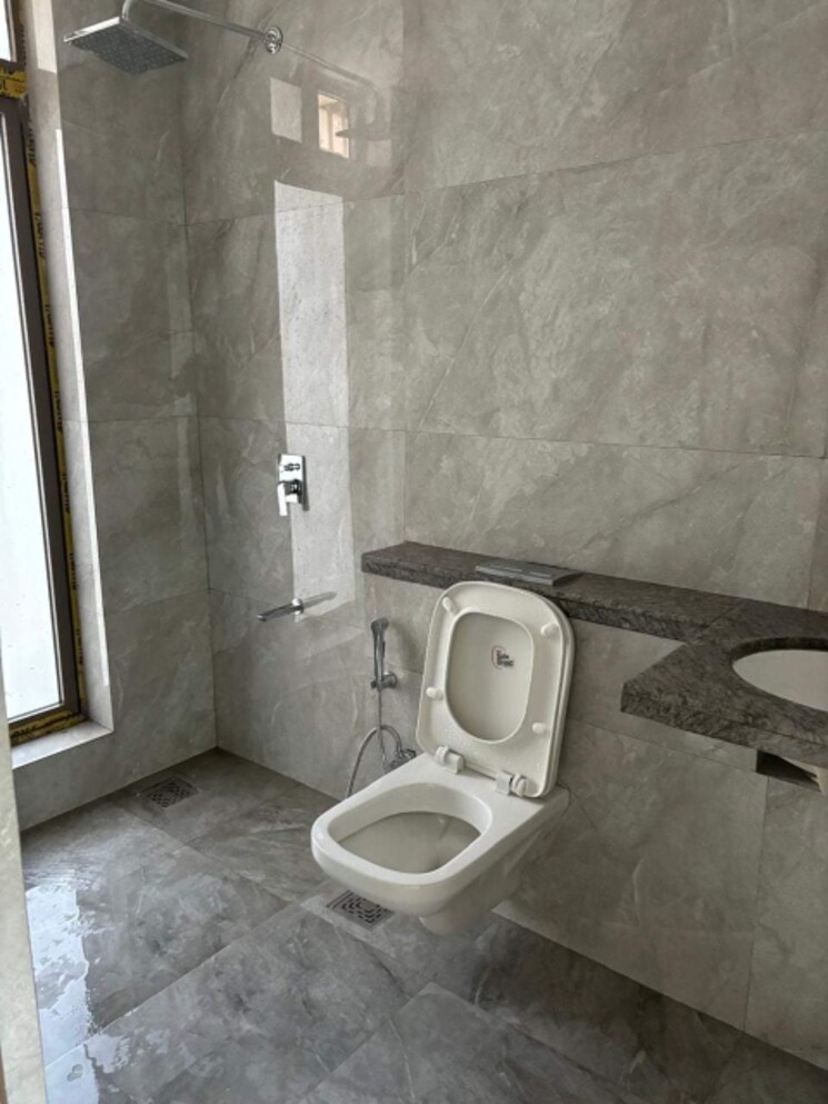 Bathroom, ravechi-darshan 1 Bedroom 695 Sq.Ft. Apartment In Kamothe Navi Mumbai 7893589