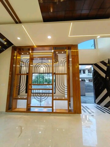 Room in 5 BHK Independent House at Sector 125 – for Sale