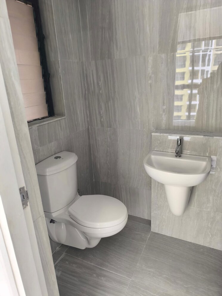Bathroom, mohan-areca 1 Bedroom 315 Sq.Ft. Apartment In Badlapur East Thane 7893616