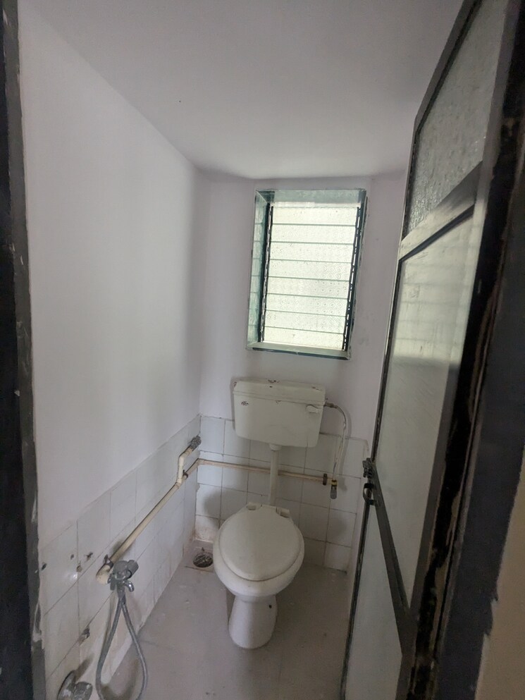 Bathroom, chavandai-complex 1 Bedroom 650 Sq.Ft. Apartment In Kalwa Thane 7893618