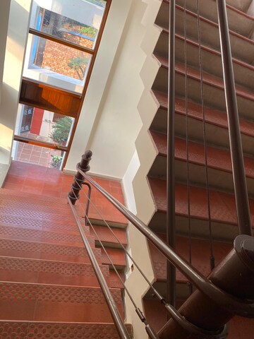 Staircase in 4 BHK Builder Floor at Dlf City Phase 3 – for Sale