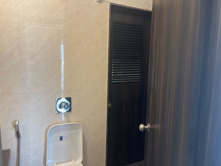 Bathroom, shree-tirupati-stg-signature-residency 2 Bedroom 668 Sq.Ft. Apartment In Ghodbunder Road Thane 7893804