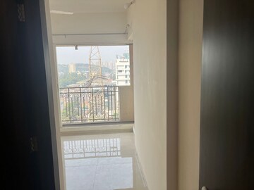 Room in 2 BHK Apartment at Shree Tirupati STG Signature Residency, Ghodbunder Road – for Sale