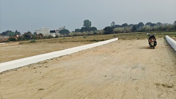  Plot – Exterior View View at Kanpur Road - for Sale