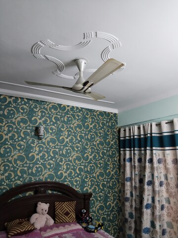 Room in 2 BHK Apartment at Sector 121 – for Rent