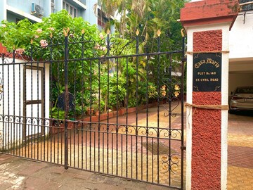 Master Bedroom in 2 BHK Apartment at Casa Maria Apartment, Bandra West – for Rent