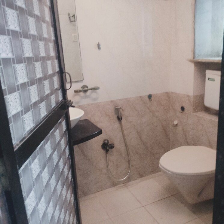 Bathroom, archana-chs-andheri-west 2 Bedroom 1000 Sq.Ft. Apartment In Andheri West Mumbai 7893893