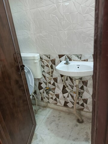 Bathroom in 2 BHK Builder Floor at Krishna Nagar – for Rent