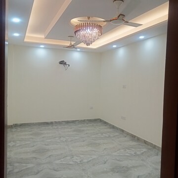 Room in 3 BHK Builder Floor at Chattarpur – for Sale