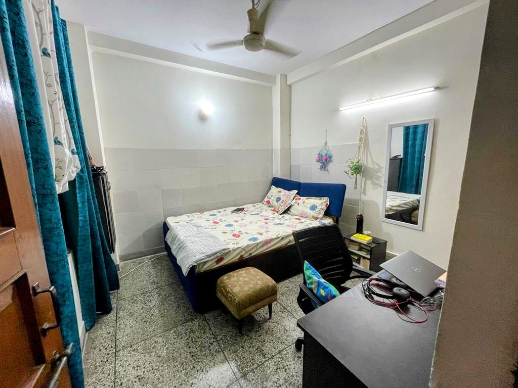 3 BHK + Servant Room Apartment For Sale in Pareena Micasa