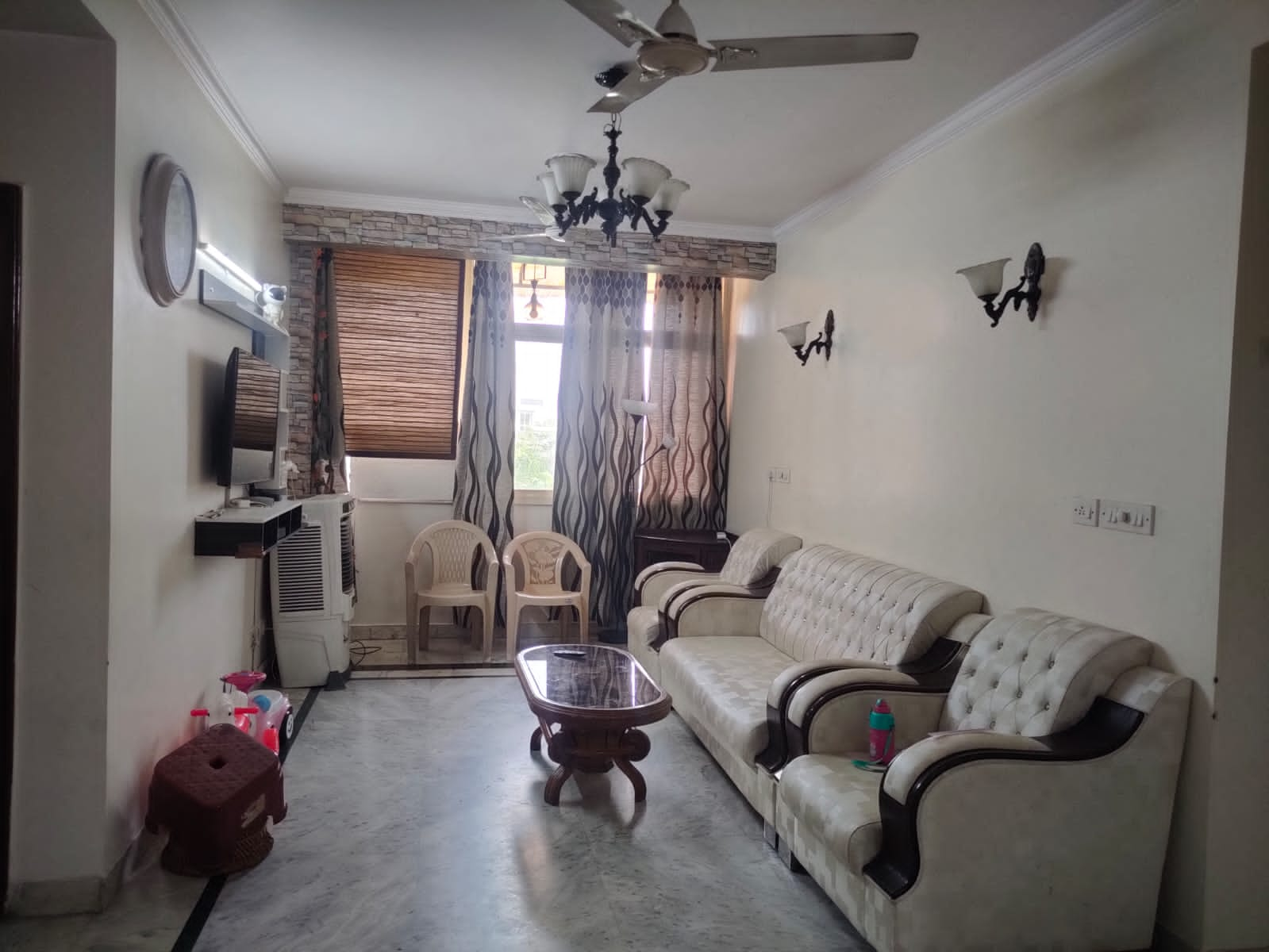 2 BHK Apartment For Rent in Royal Garden Estate Sector 61 Noida  7894204