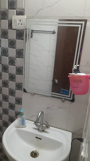 Furnished Amenities in 3 BHK Apartment at Mahagun Mywoods, Sector 16c Greater Noida – for Sale