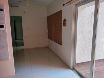 Room in 3 BHK Apartment at Kolte Patil Life Republic, Hinjewadi – for Rent