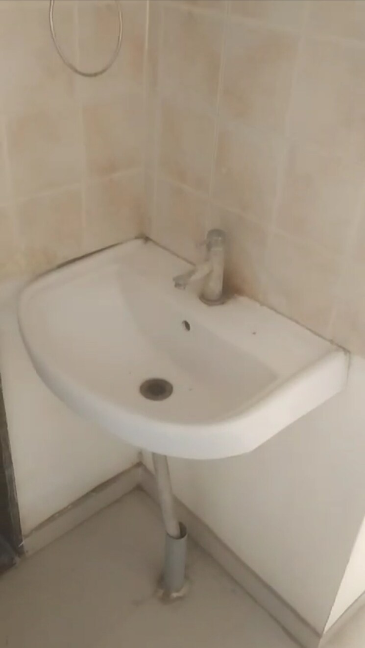 Bathroom, shree-sai-planet-9 1 Bedroom 589 Sq.Ft. Apartment In Hinjewadi Pune 7894379