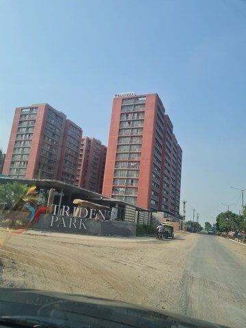 3 BHK Apartment – Exterior View View at Near Vaishno Devi Circle On Sg Highway - for Rent