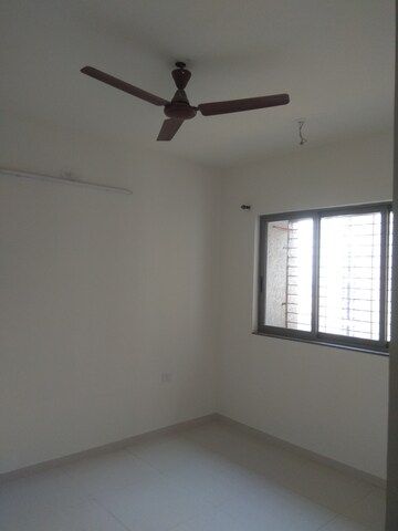 Room in 1 BHK Apartment at Lodha Splendora, Ghodbunder Road – for Rent