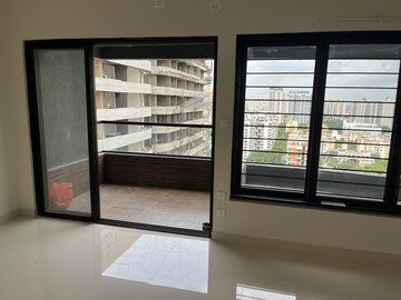 Master Bedroom in 2 BHK Apartment at Kumar Prospera Hadapsar, Hadapsar – for Rent