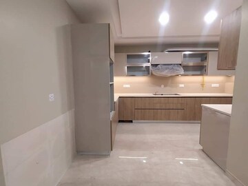 Kitchen in 4 BHK Builder Floor at Sector 10 – for Rent