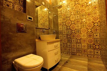 Bathroom in 3 BHK Builder Floor at Sector 14 – for Rent