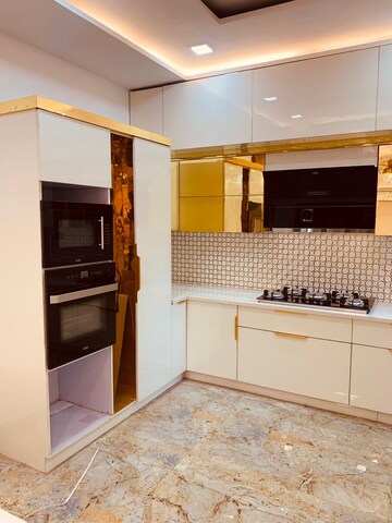 Kitchen in 3 BHK Builder Floor at Sector 14 – for Rent