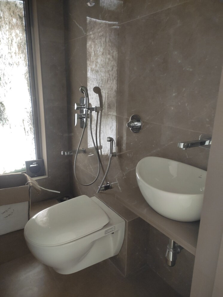Bathroom, kandivali west 2 Bedroom 737 Sq.Ft. Apartment In Kandivali West Mumbai 7894911