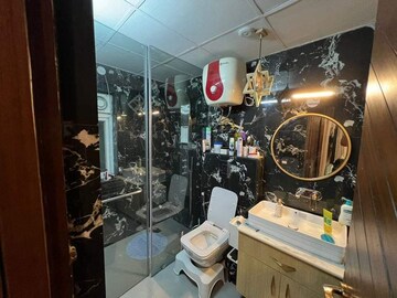 Bathroom in 3 BHK Builder Floor at Sector 15 – for Rent