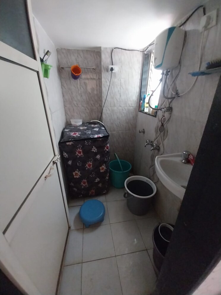 Bathroom, shri-kambeshwar-heights 1 Bedroom 386 Sq.Ft. Apartment In Nalasopara West Palghar 7894935