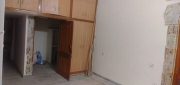 Master Bedroom in 2 BHK Independent House at Aliganj – for Rent