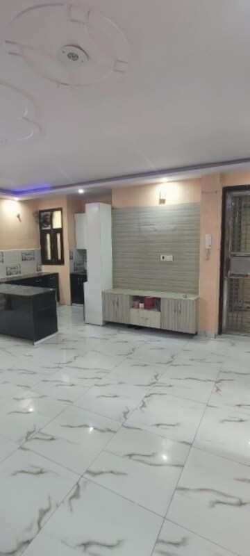 Living Room in 3 BHK Builder Floor at Bamnoli Village – for Sale