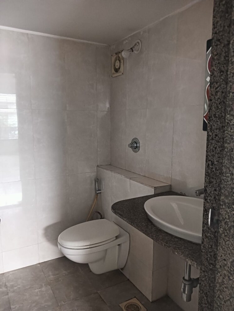 Bathroom, hinjewadi 3 Bedroom 1200 Sq.Ft. Apartment In Hinjewadi Pune 7895033