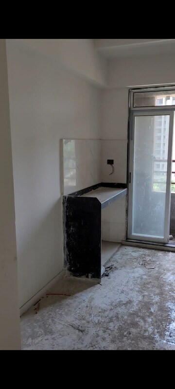 Room in 2 BHK Apartment at Mahavir Kalpavruksha, Ghodbunder Road – for Sale
