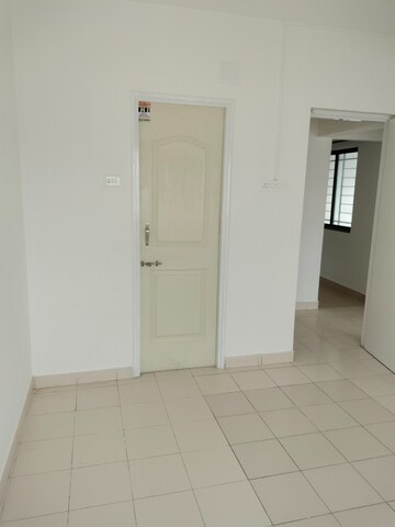 Room in 2 BHK Apartment at Aundh – for Rent