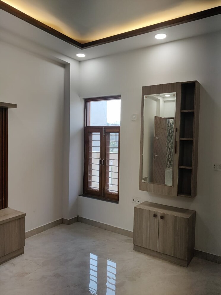 Bedroom, sector 16 3 Bedroom 2150 Sq.Ft. Builder Floor In Sector 16 Faridabad 7895199