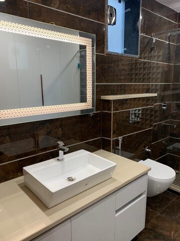 Bathroom in 4 BHK Builder Floor at Sector 14 – for Rent