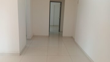 2 BHK Apartment For Rent in Godrej Tranquil, Kandivali East