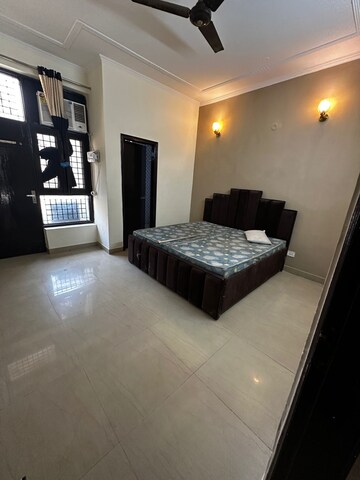 Bedroom in 3 BHK Apartment at Ansal Sushant Lok I, Sector 43 – for Rent
