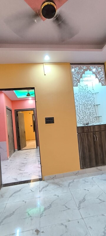 Room in 2 BHK Independent House at Sector 50 – for Rent