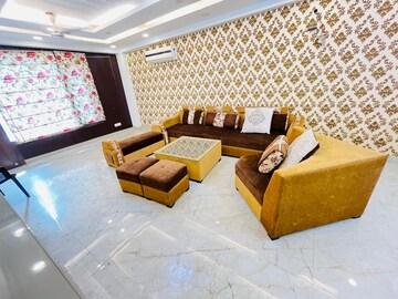 3 BHK Builder Floor For Rent in Saket