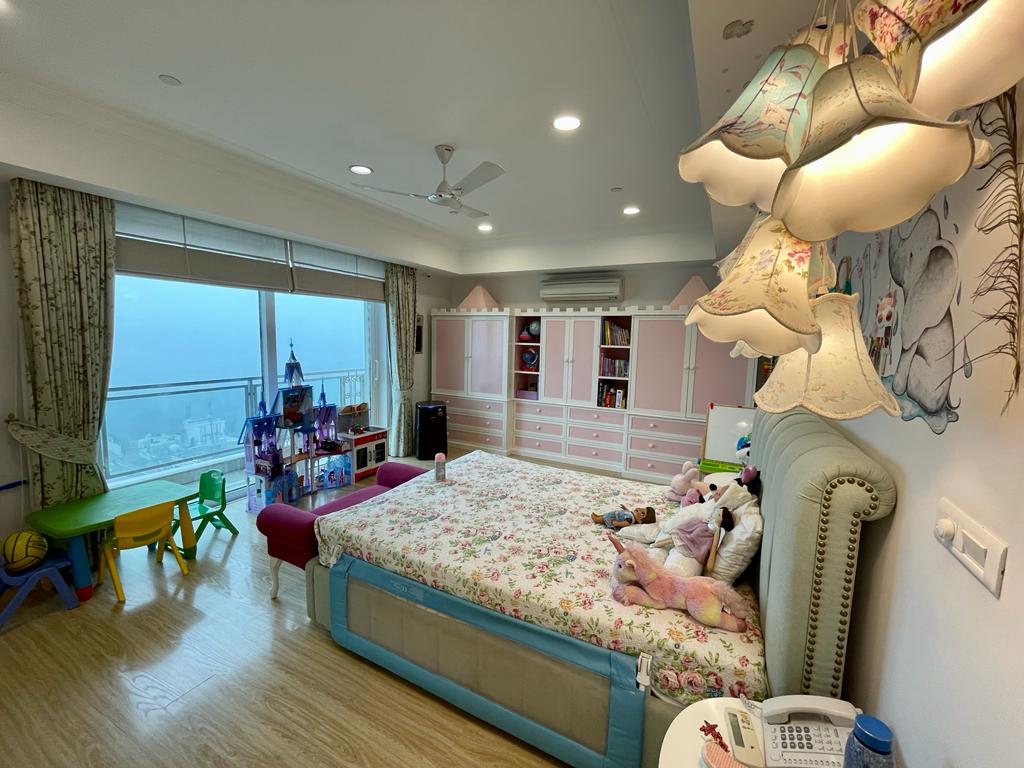 5 BHK + Servant Room Builder Floor For Sale in Vasant Vihar