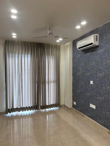 Building Lobby in 4 BHK Apartment at Aradhya Homes, Sector 67a – for Rent