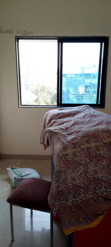 Bedroom in 1.5 BHK Apartment at Panom Park, Vile Parle East – for Rent