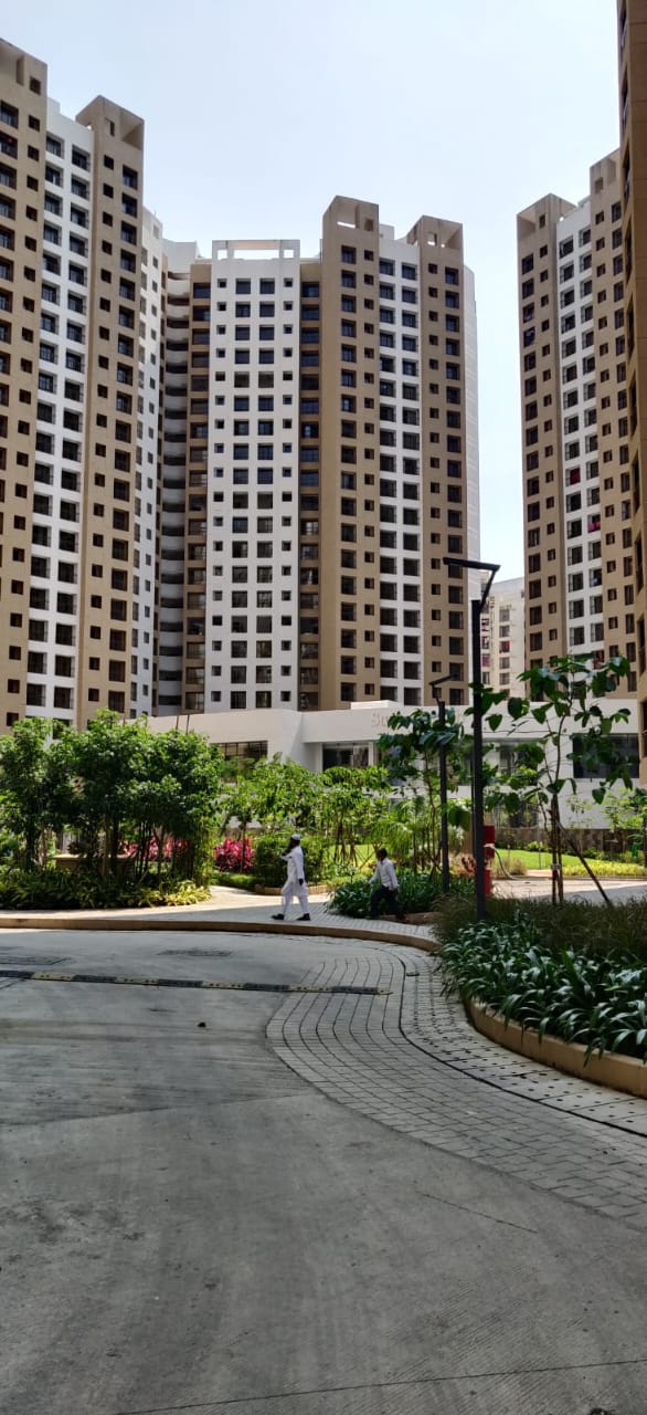 1 BHK Apartment For Sale in Sunteck West World